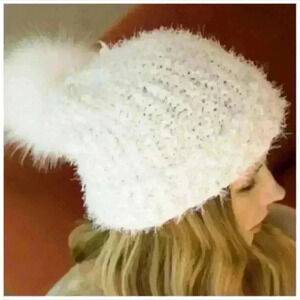 LAST ONE! Ultra Soft Popcorn Knit Beanie w/Faux Fur Pom Ivory